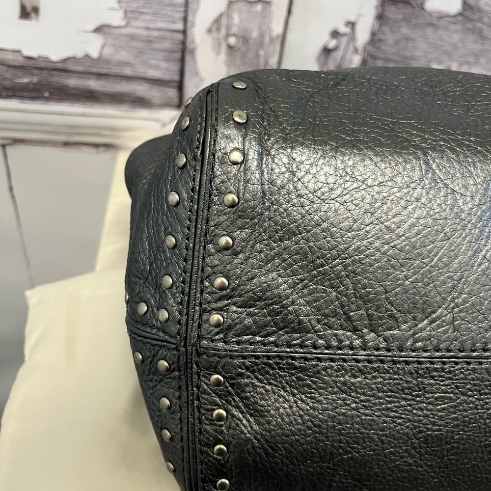 Michael Kors Silver Metallic Leather Astor Bag - Picture 3 of 8